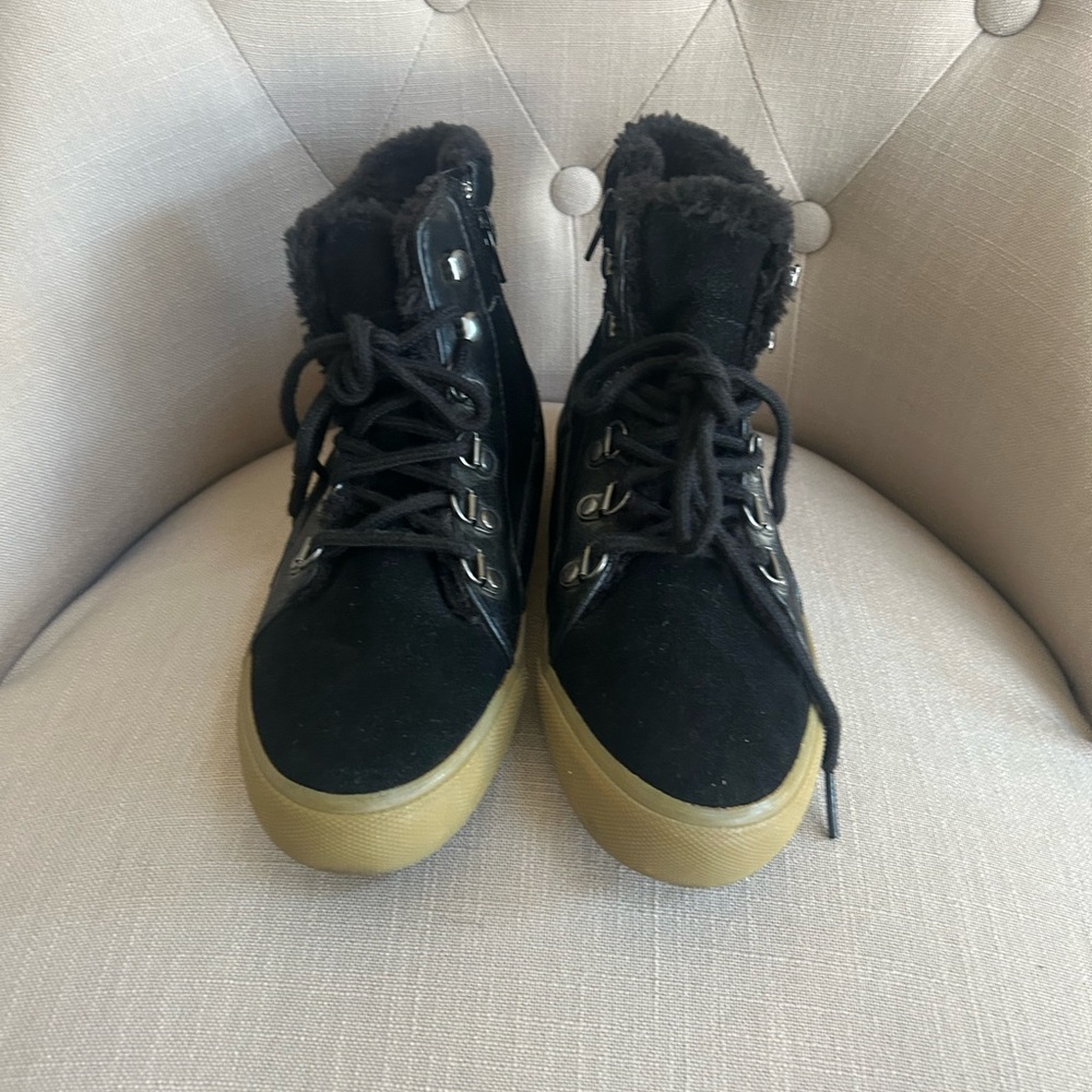 American Eagle Outfitters Black and Tan Women's Shoes